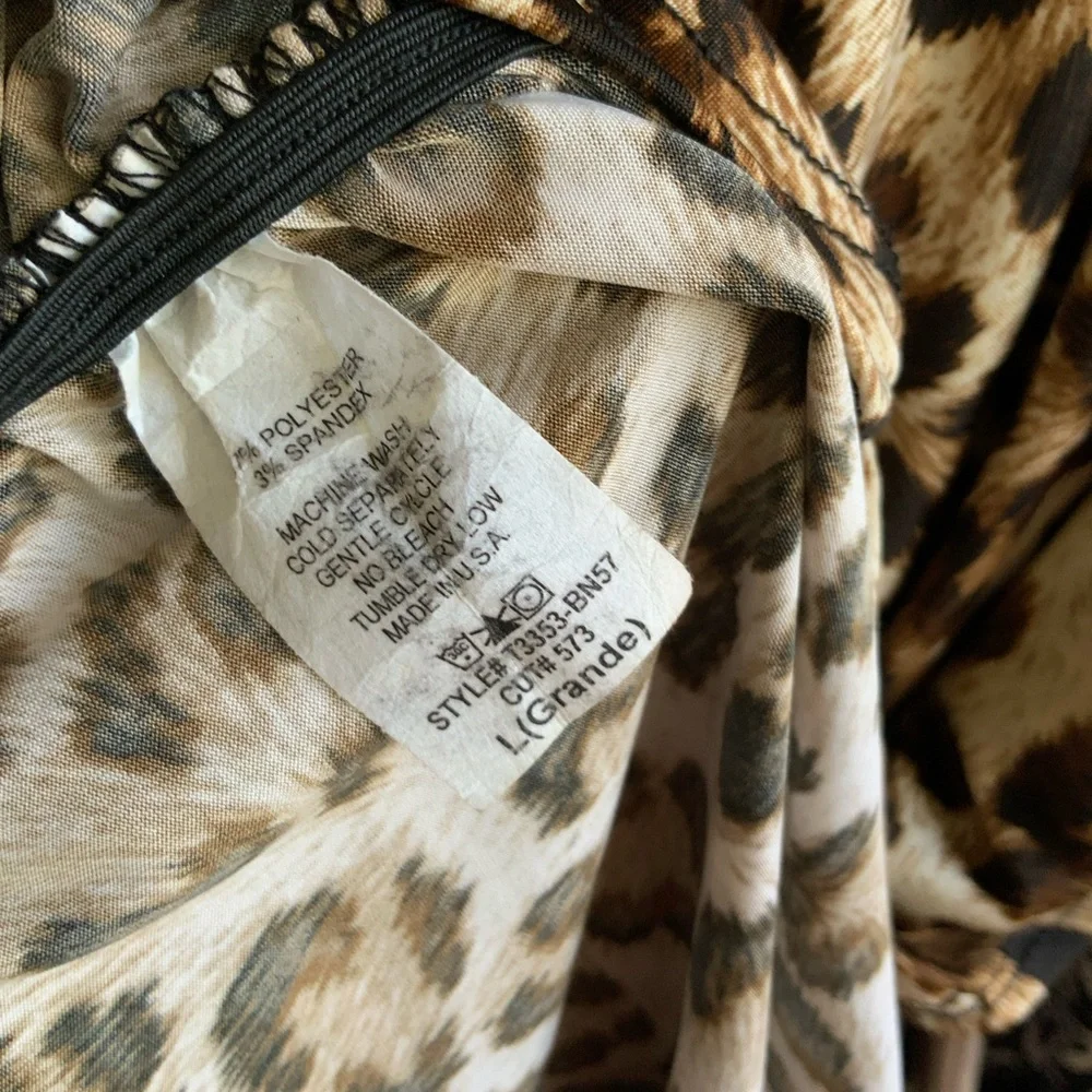 Blue sketch cheetah Y2K top - Picture 4 of 4